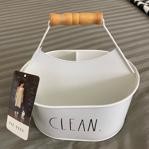RAE DUNN. | NWT Cleaning Caddy “Clean”